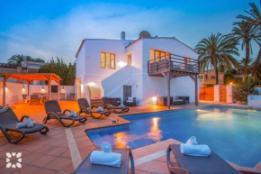 Villa Yelir by Abahana Villas